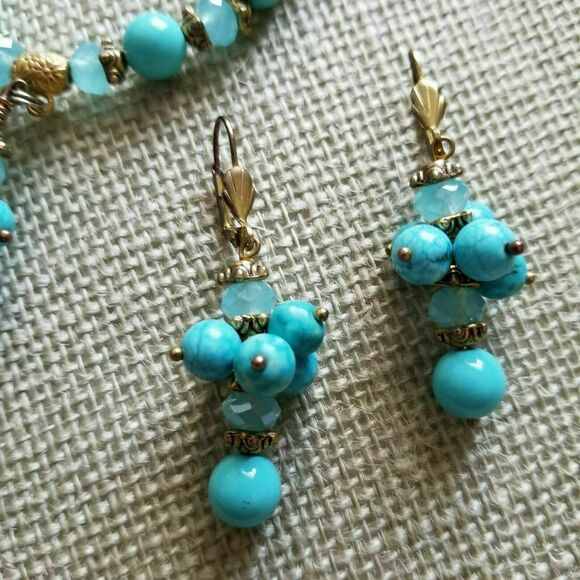 Howlite Bracelet & Dangle Earrings Set Blue Vintage Bead Stone Jewelry 3 Pc Lot - Picture 6 of 9